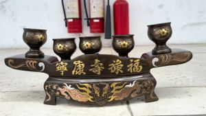 Bộ ngai chén 5 thờ cúng bằng đồng đỏ khảm tam khí ngang 35cm cao 15cm nặng 4kg/bộ