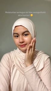 EMINA Water Gel Moisturizer 30g: Pelembab Wajah Alami & Melembabkan Kulit