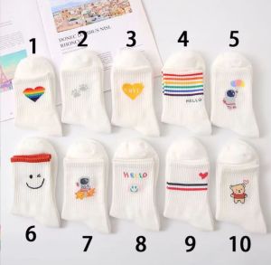 พร้อมส่ง🇹🇭 ถุงเท้าพิมพ์ลายหมี สีรุ้ง สไตล์เกาหลี