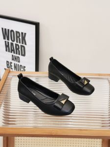 รองเท้าส้นเตี้ยผูกโบว์หน้ารูปผีเสื้อสำหรับผู้หญิง รองเท้าแฟชั่นฤดูใบไม้ผลิและฤดูใบไม้ร่วง ส้นกลาง ทรงหัวเหลี่ยม รองเท้าทำงานแบบสวมสบาย ส้นหนา รองเท้าผู้หญิง