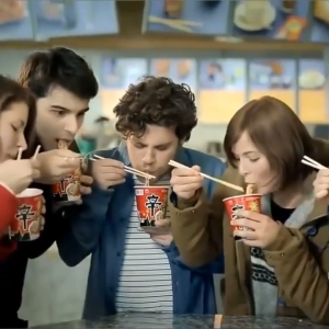 【Huadong Store】韩国进口农心炸酱乌龙辣味拌面 辛拉面 泡菜鲜虾浓汤方便面碗面Instant Barreled Instant Noodles