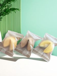 Pure English Fortune Cookie Assorted Flavors Motivational Lucky Message Cookies Jin Ling Tower Snacks from China Egg Roll Biscuits