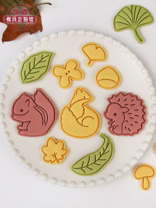Cartoon Squirrel Hedgehog Maple Leaf Baking Tools 3D Pressing Sugar Art Cookie Baking Mold Kitchen Cooking Utensils