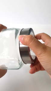 รุ่นฝาใสแน่นพิเศษ ขวดโหลแก้ว 750ML ถนอมอาหารชนิดแห้งและของเหลวได้เป็นอย่างดี เช่น ถนอมสมุนไพรและอาหาร