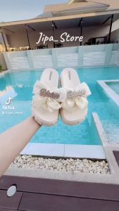 A110 รองเท้าแตะติดโบว์ B สไตล์เกาหลี รองเท้าแตะแฟชั่นผู้หญิง สูง 1 นิ้วครึ่ง ( 4 CM )