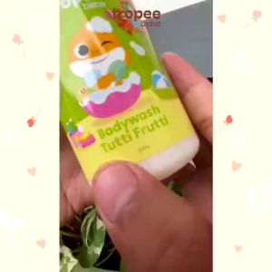 Tropee Bebe x Pinkfong Body Wash Tutti Frutti 250ml | Sabun Mandi Anak Free SLS | Melembapkan Kulit | PH Balance | Bahan Alami