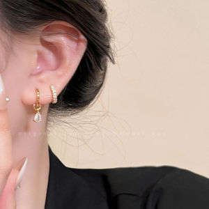 ไม่เท่ากัน หูหยดน้ํา ข้อมือเสื้อ ชุดสําหรับผู้หญิงต่างหูสองรู เรียบง่าย บุคลิกภาพ อินเทรนด์ ต่างหูห่วงเล็กเครื่องประดับแฟชั่น