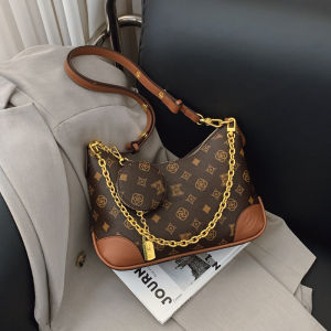 Fashionable Large Capacity Womens Armpit Bag 2025 New Moon Handbag Stylish Versatile Single Shoulder Bag for Young Adults