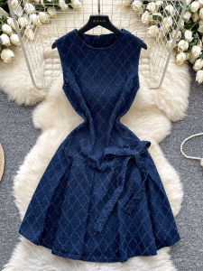 Váy Denim Không Tay Cổ Tròn Cạp Cao Cho Nữ Mùa Hè 2025 Váy Ngắn Không Dây Thắt Nơ Nhỏ Thiết Kế Thời Trang Váy Công Sở Phong Cách Hàn Quốc