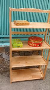 Kệ sách 4 tầng sâu 28cm ngang 50cm  cao 125cm  gỗ cao su bóng đẹp đã xử lý tẩm sấy chống mối mọt bền hơn nhiều so với gỗ thông và MDF. nhân tạo