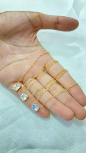 Noin Kalung Wanita Titanium Anti Karat / Kalung Titanium Model Berlian Tunggal Elegan dan Modis Cocok untuk Sehari-hari dan Hadiah Pasangan