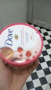 Tẩy Da Chết Toàn Thân DOVE Exfoliating Body Polish DOVE LỰU MỸ 298g Macca bơ mỡ & hạt lựu