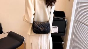 TAS SELEMPANG WANITA IMPORT / TAS BAHU WANITA IMPORT / TAS FASHION WANITA KEKINIAN IMPORT