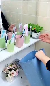 Cốc gấu dán tường đựng bàn chải kem đánh răng cốc đựng bàn chải treo tường hình gấu nâu dễ thương