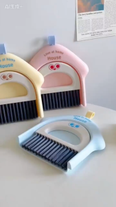 Cartoon Desktop Broom Dustpan Set Detachable Hangable Mini Broom Dustpan Set Handheld Keyboard Cleaning Brush Coffee Powder