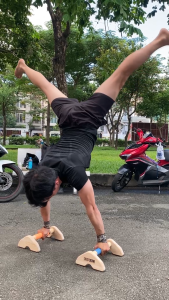 Wooden parallettes Handstand Calisthenics GYM Fitness Gymnastics Bar Training Parallel Bar Yoga Deep push up Crossfit Dip Fitness Equipment