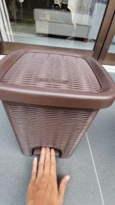 Tempat Sampah Tong Sampah Injak Tempat Sampah Tabitha Original Dust Bin 15 Liter