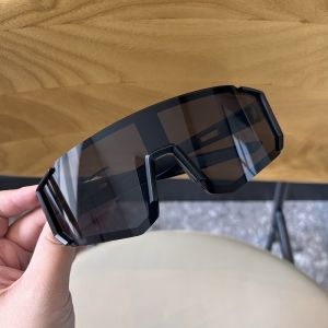 Kính Thể Thao Đạp Xe Nam Chống Tia UV400 Không Phân Cực Chất Liệu Polycarbonate Kính Chắn Nắng Đi Xe Đạp Leo Núi Kính Bảo Hộ Thể Thao Ngoài Trời