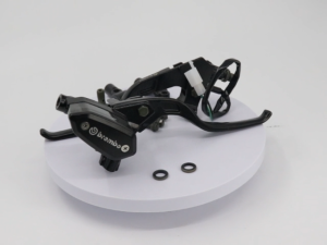 1PAIR BRAKE MASTER BOX SILVER BREM COPY E3 14MM UNIVERSAL VARIO150 BEAT DELUXE SCOOPY MIO VIXION
