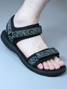 Casual Breathable Beach Shoes 2025 New Style Couple Trendy Outdoor Womens Sandals Mens Slip-On Shoes Magic Tape Closure