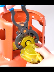 Multifunctional 3 in 1 Gas Valve Wrench Gas Tank Wrench Pressure Reducing Liquefied Tighten Opener