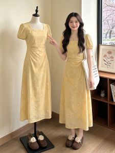 Elegant Slimming Short Sleeve Dress with Square Neck Print