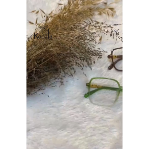 Kacamata Bingkai Persegi Lensa Bening Anti Radiasi Fashion Terbaru Wanita Elegan Simple KC5