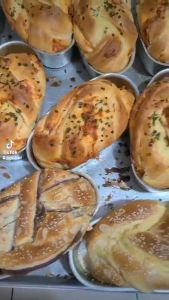 1 Ổ Bánh mì hoa cúc nhân Khoai Môn - 350gam