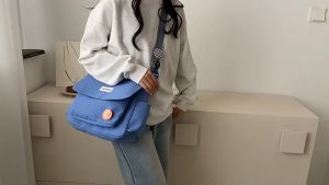 Movikatie 4เหรียญตรา กระเป๋าสะพายผญ, กระเป๋าผ้า ไนล่อน กระเป๋า ผช สะพาย นักเรียน, ความจุขนาดใหญ่ กระเป๋าแฟชั่น ย2023 ง่าย กระเป๋าผ้าสวยๆ