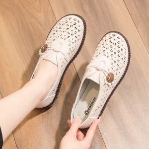 Womens Fashion Casual Flat Heel Shoes Slip-On round Toe Anti-Slip Leather Inner Lining Comfortable Grandmother Style Footwear