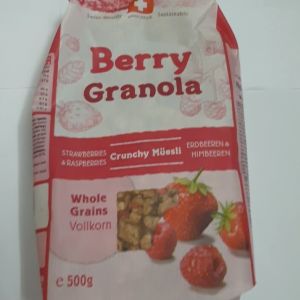 Ngũ cốc giòn vị dâu berry granola familia 500g nhập khẩu Thụy Sỹ