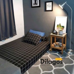 sarung busa resleting motif kotak-kotak Aesthetic bahan katun disperse