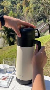 Bình giữ nhiệt LocknLock cỡ đại LHC1484 12L và LHC1485 18L - Hàng chính hãng có quai xách nắp làm cốc nước - JoyMall