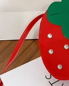 KYII Children bag cartoon princess girl baby cute strawberry crossbody fashionable Bag 102a007