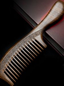 Natural Sandalwood Comb Anti-Static Large Tooth Green Sandalwood for Men And Women Home Use Hair Care Scalp Massage