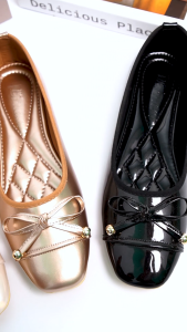 AYY ONE Queen Flat Shoes Wanita Terbaru Korean Style Kerja / Kasual Tanpa Hak Trendy