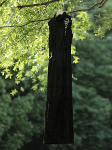 Jiangnan Flocking | New Chinese Style Womens Improved Cheongsam Black Velvet Slim Fit Sleeveless High End plus Size MM Large Size