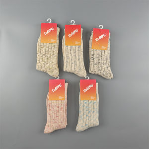 Japanese Style Neutral Cotton Socks for Women Warm Autumn Winter Long Socks Couple Trendy Moisture Wicking Mid-Calf Socks