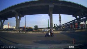 กล้องหน้าติดรถยนต์ NEX DASH CAM รุ่น 068 Full HD 1080P แถมฟรี SD CARD 32gb มุมภาพ 170 องศา หน้าจอ 4.0" ภาพชัดทั้งกลางวัน และ กลางคืน