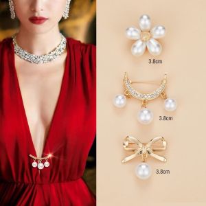 Low Neck Button Fixed Clip Fashionable Small Brooch Prevent Exposure High End Low Neck Clothes Fastener Womens Accessory