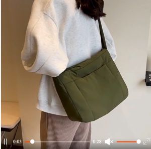 M7 Ladies Totes Bag Large Capacity Shoulder Bag Adjustable Strap Length Cotton Fabric Quilted Padded Soft & Comfortable