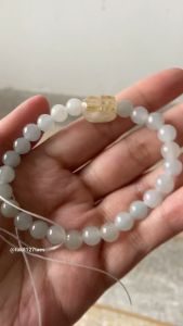 กำไล กำไลหยก กำไลหยกแท้ สร้อยข้อมือ สร้อยข้อมือหยก สร้อยข้อมือหยกแท้ ปี่เซี๊ยะ ปี่เซี๊ยะแกะสลัก ไหมทอง ไหมทองแกะสลัก ไหมทองแกะสลักปี่เซี๊ยะ ปี่เซี๊ยะไหมทอง สร้อยข้อมือหยกพม่าดิบแท้ Jadeite A คั่นด้วยควอทซ์ไหมทองแกะสลักปี่เซี๊ยะ