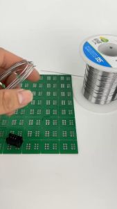 Thiếc hàn 63%  nhẹ lửa có nhựa thông Sn56Pb As 0.02 thiếc tráng bạc bóng đẹp giá 1 mét