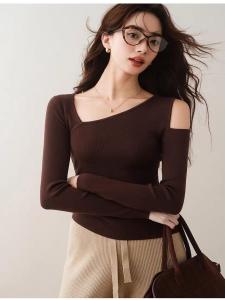 Shoulder Bared Knitted Base Shirt Womens Fall Design Sensation Long Sleeve Asymmetrical Small Crowd Slant Collar Top