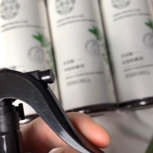 Public 300ml Flower Mite Spray Disposable Household Indoor Environmental Protection Mite Removal Agent Buang hama除螨虫