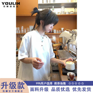 เสื้อยืดคอกลมแขนสั้นทรงหลวมสไตล์อเมริกันสำหรับผู้ชายในช่วงฤดูร้อน สีแดงเข้ม เสื้อโปโลคอกลมแขนสั้นทรงหลวมสำหรับคู่รัก ทรงหลวม ระบายอากาศได้ดี