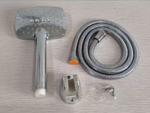 SHOWER MANDI / HAND SHOWER MANDI / SHOWER PETAK CROEM