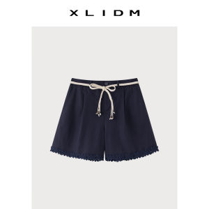 Oversized Holiday Style Lace Trim Shorts