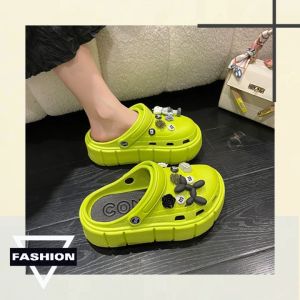 Bigsize รองเท้าผญหัวโตมีตัวติดการ์ตูน รองเท้าแตะสีพื้นเรียบๆตัวพื้นด้านในรองเท้าเป็นสีดำ เรียบๆ 🎈