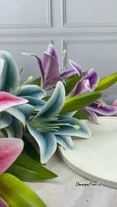 Bunga Lily Latex 2 Cabang: Hiasan Hotel & Cafe Berkualitas Tinggi